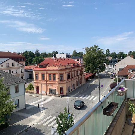 Apartman Az Pro 8 Osob Humpolec Extérieur photo