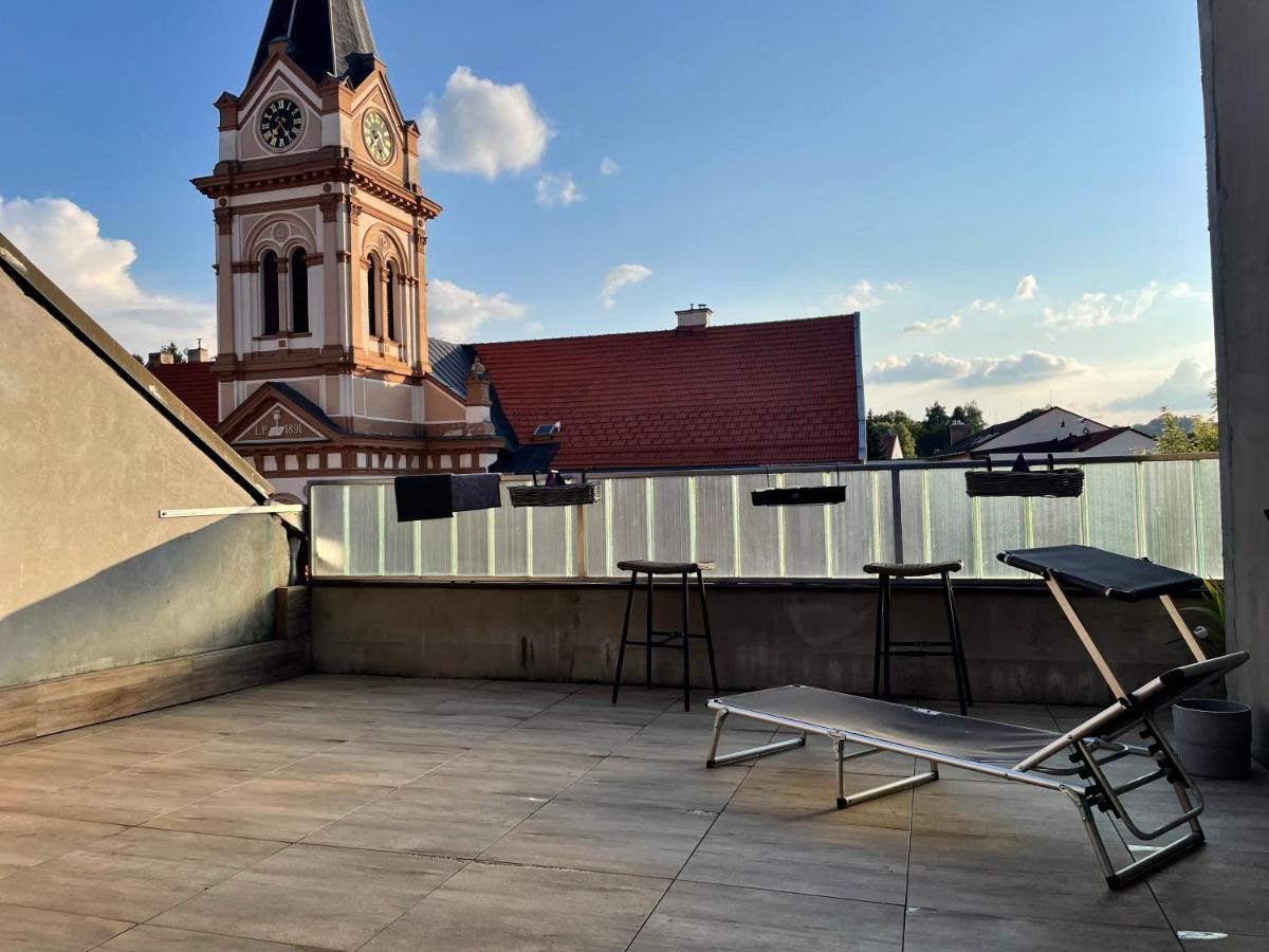 Apartman Az Pro 8 Osob Humpolec Extérieur photo