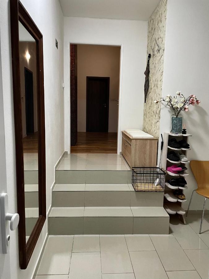 Apartman Az Pro 8 Osob Humpolec Extérieur photo