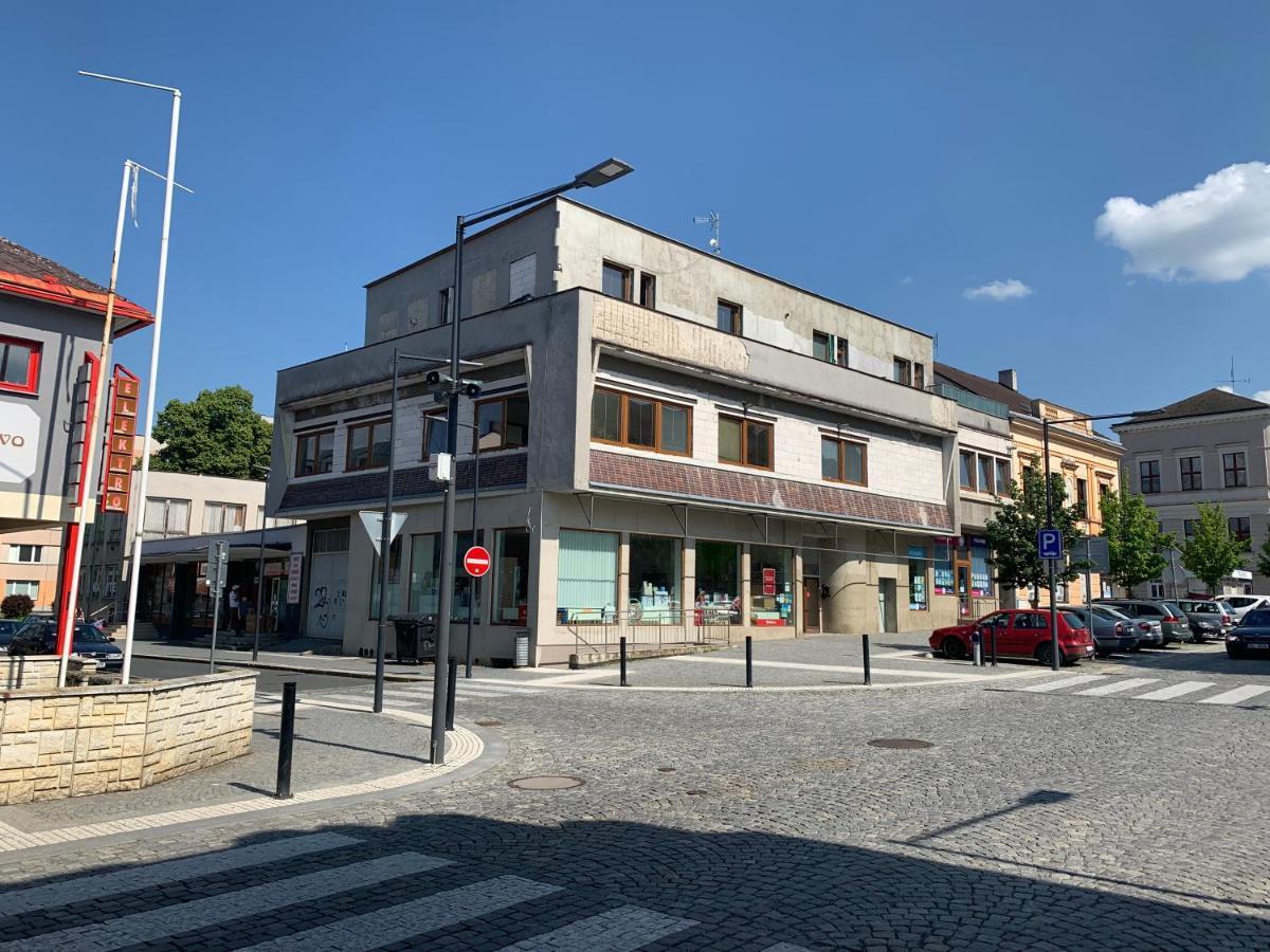 Apartman Az Pro 8 Osob Humpolec Extérieur photo